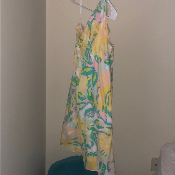 Lilly Pulitzer one shoulder dress - Picture 5 of 6